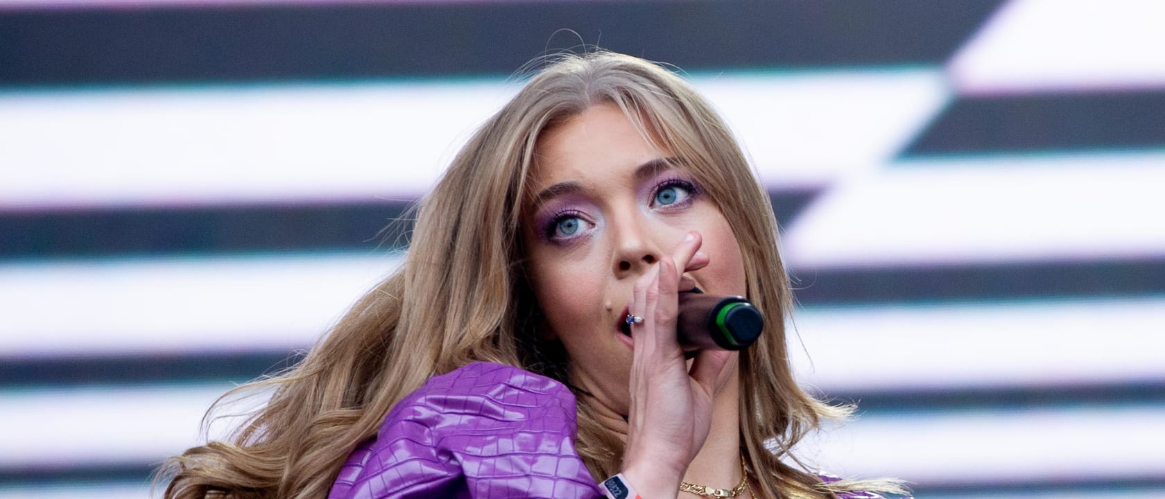 Becky Hill Tickets & 2024 Tour Dates