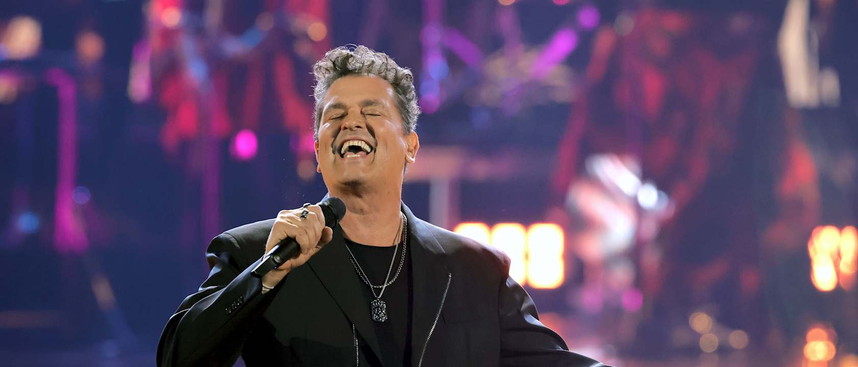 Carlos Vives Parking