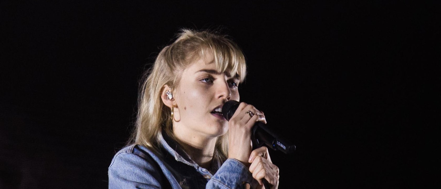 Comedy Tours 2025 London Grammar Abbe Catherina