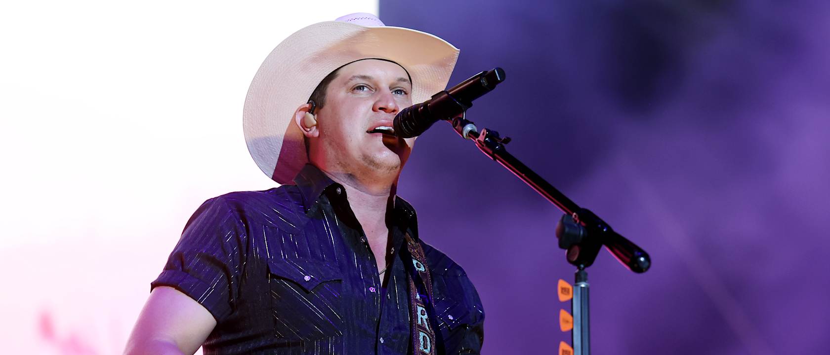 Jon Pardi Parking