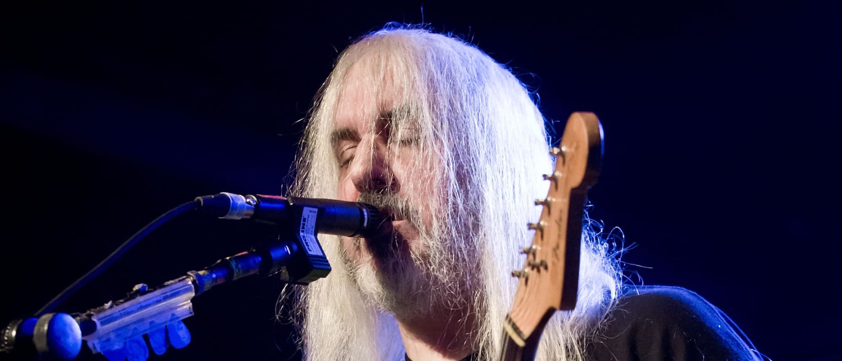 J Mascis