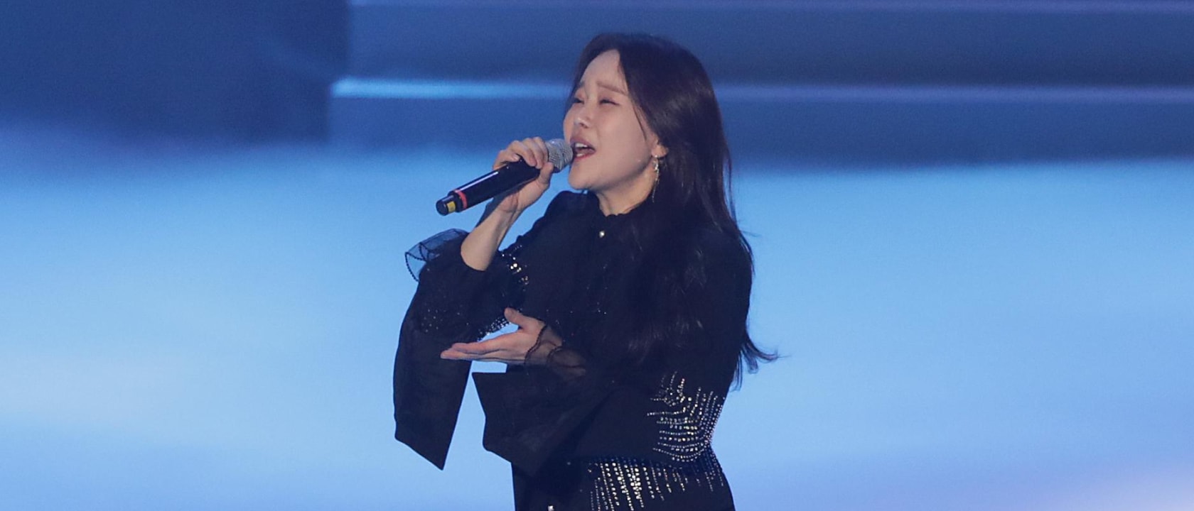 Baek Ji Young