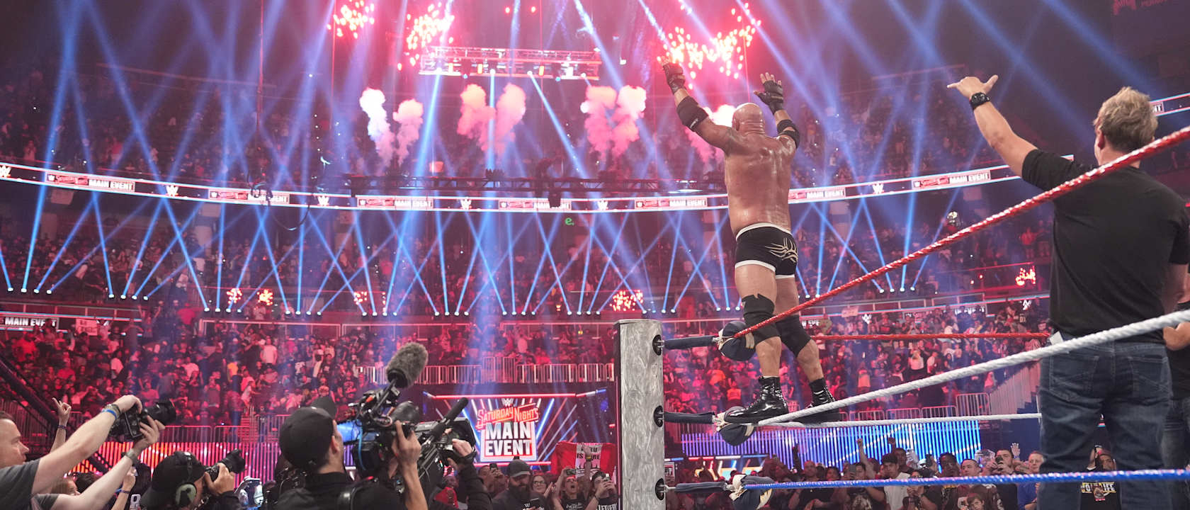 WWE Saturday Nights Main Event
