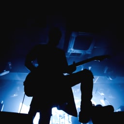 performer-image