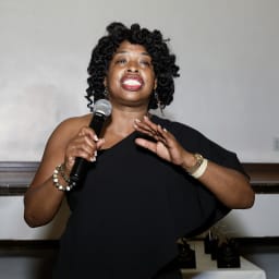 Adele Givens