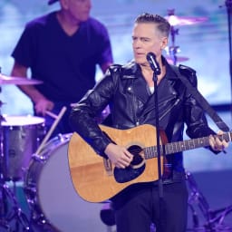 Bryan Adams