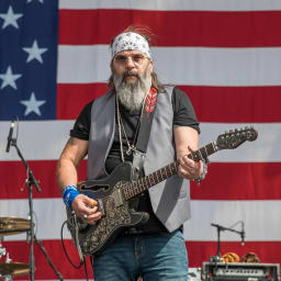 Steve Earle