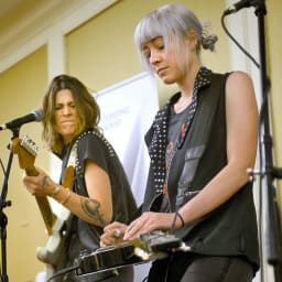 Larkin Poe