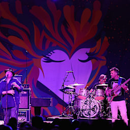 Blues Traveler Parking
