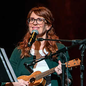 Megan Mullally Image