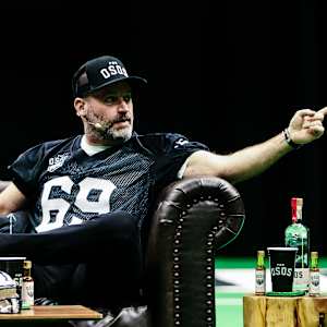 Tom Segura Parking Image