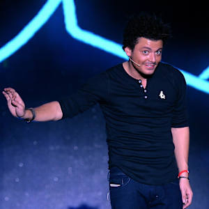 Kev Adams Image