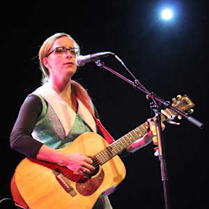 Laura Veirs Image