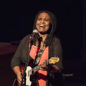 Ruthie Foster Image