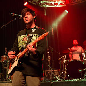 Wavves Image