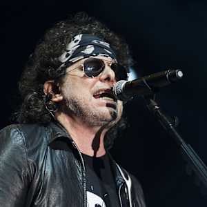Andres Calamaro Image