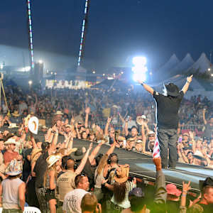 Country Thunder Image