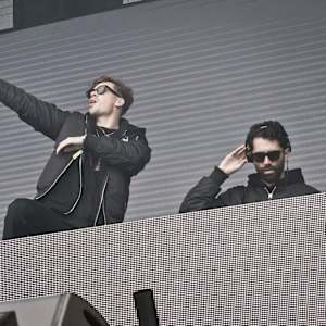 Yellow Claw Image