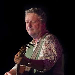 Glenn Tilbrook Image