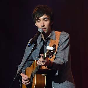 Mo Pitney Image