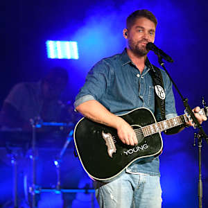 Brett Young Image
