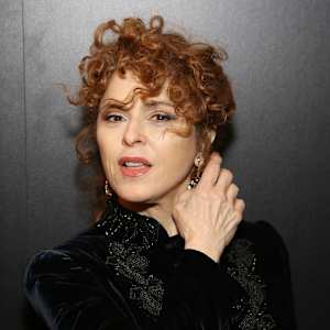 Bernadette Peters Image