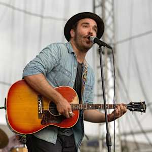 Red Wanting Blue Image