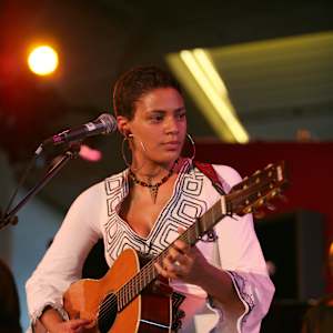 Sona Jobarteh Image