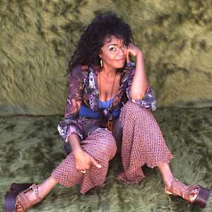 Thelma Houston Image