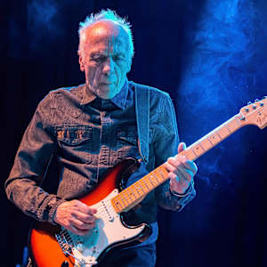 Robin Trower Image