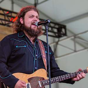 Dillon Carmichael Image