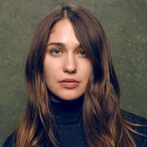 Lola Kirke Image