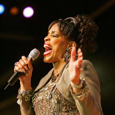 Vickie Winans