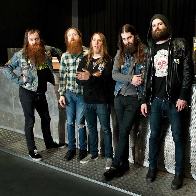Valient Thorr