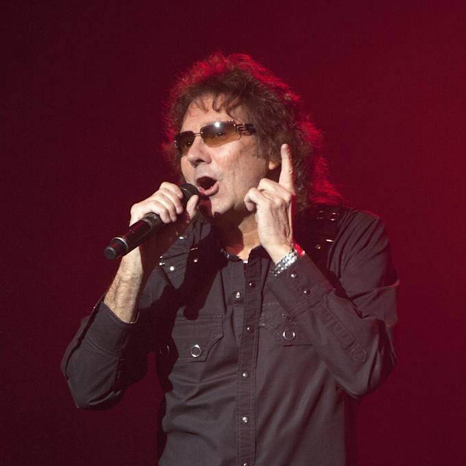 Mickey Thomas