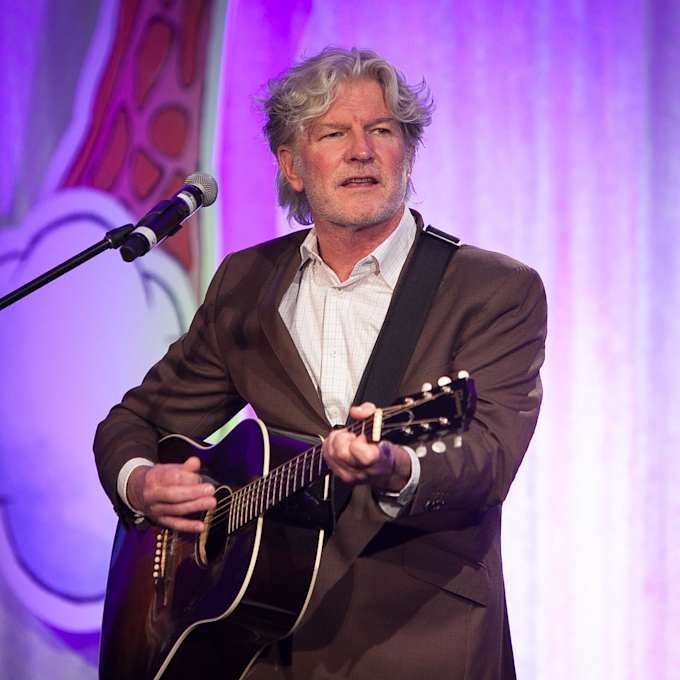 Tim Finn