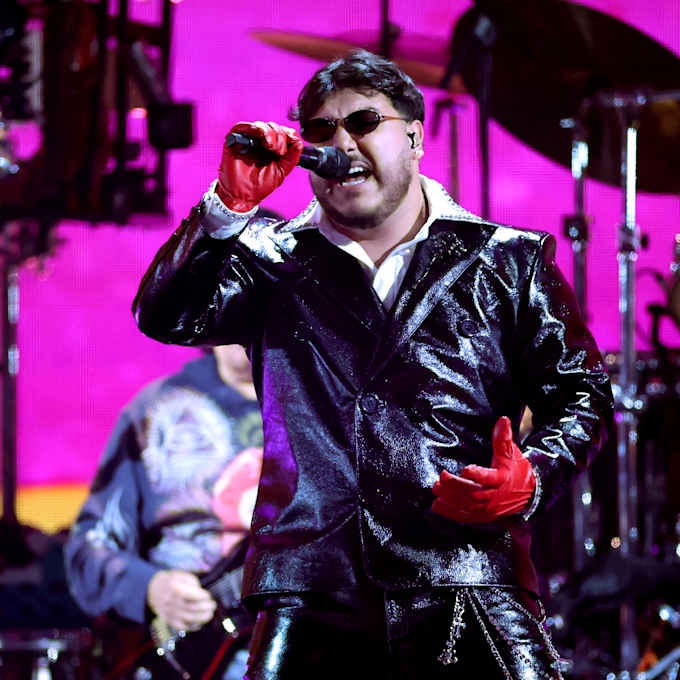 Grupo Frontera Parking