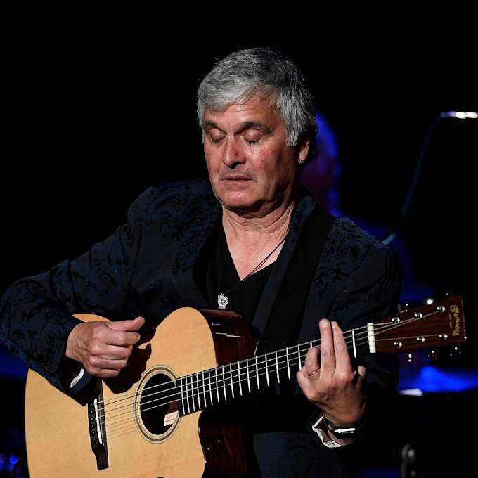 Laurence Juber