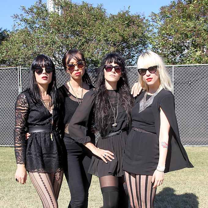 Dum Dum Girls