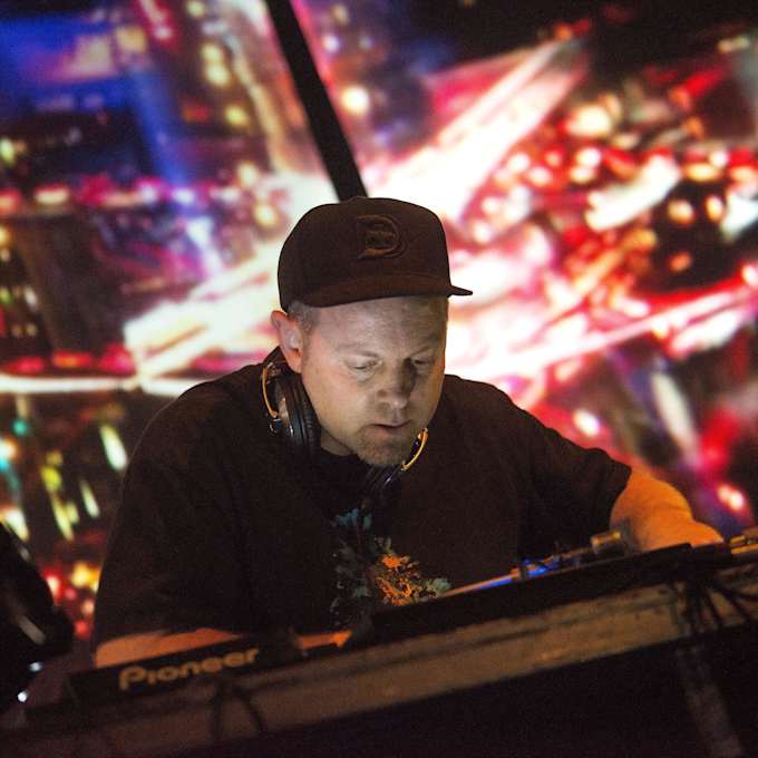 DJ Shadow