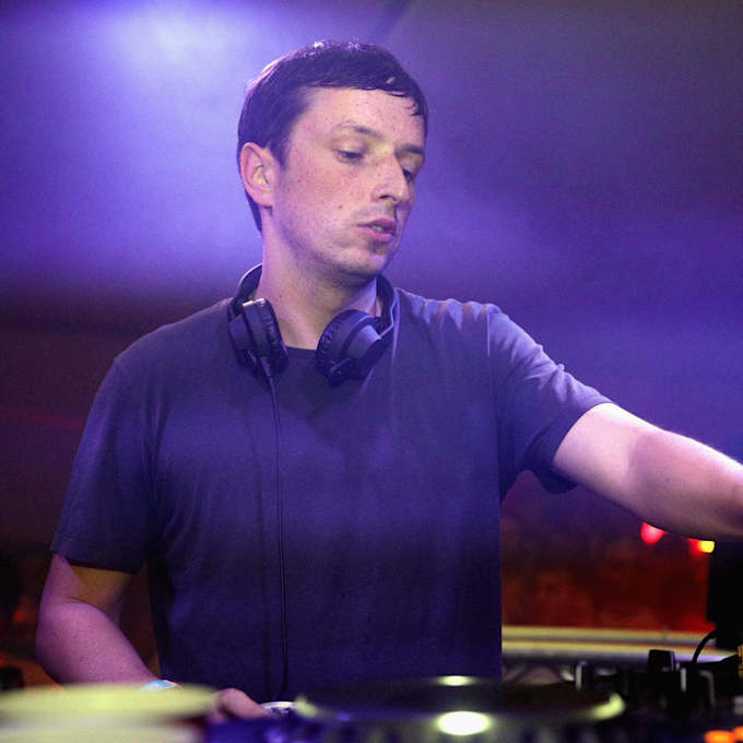 Totally Enormous Extinct Dinosaurs