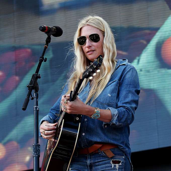 Holly Williams