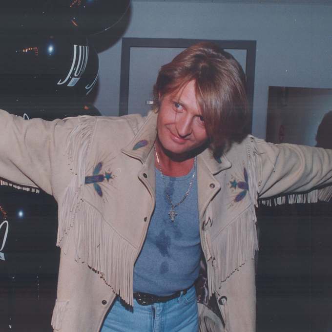Tom Cochrane