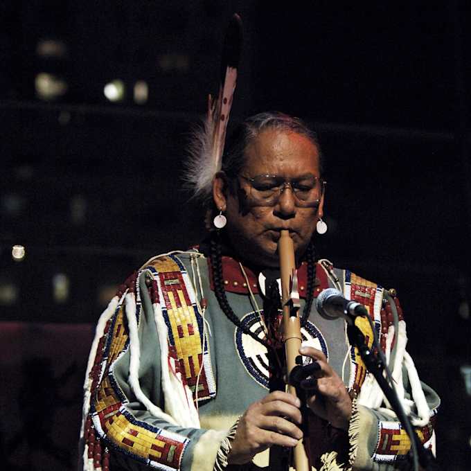 R Carlos Nakai