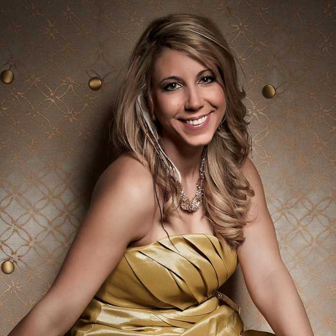 Elise Testone