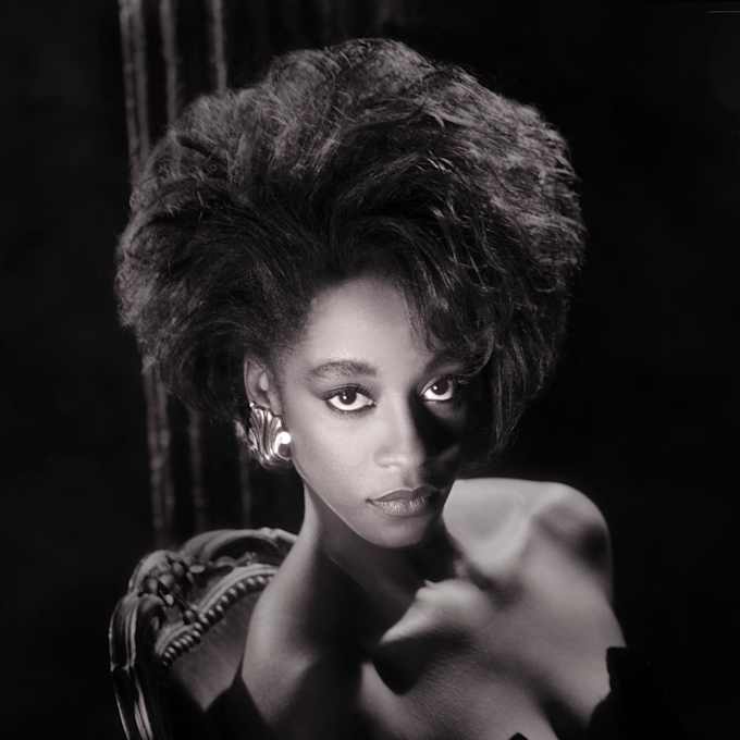 Regina Belle