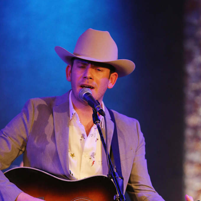 Sam Outlaw