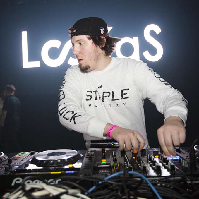 Lookas
