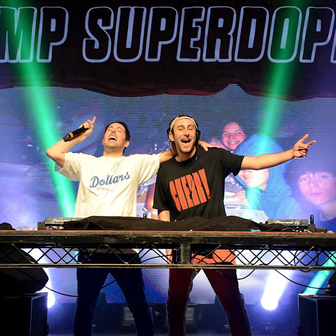 Two Friends - DJs