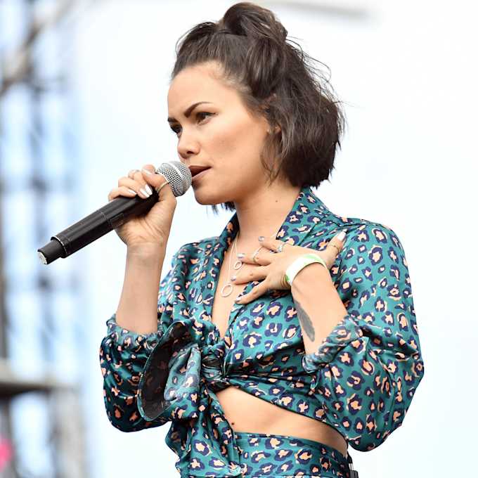 Sinead Harnett